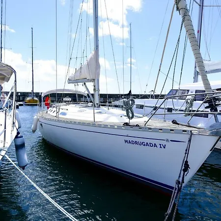 Luxury Yacht In Old Town * Cascais
